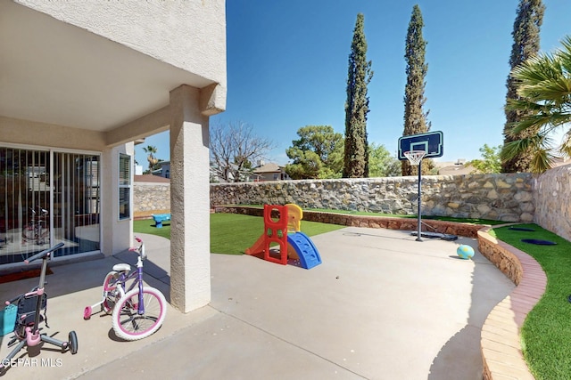 12005 Autumn Gate Dr, El Paso, TX 79936