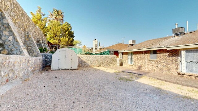 684 Abington Dr, El Paso, TX 79912 - view of yard with cooling unit