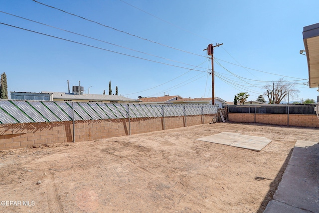 310 Kelvin Ave, El Paso, TX 79915 - view of fenced backyard