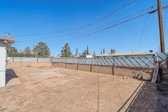310 Kelvin Ave, El Paso, TX 79915 - view of fenced backyard