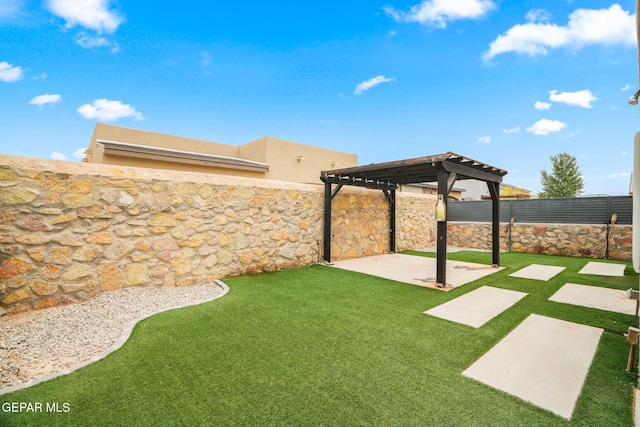 13519 Hazlewood St, El Paso, TX 79928 - view of yard featuring a patio area and a pergola