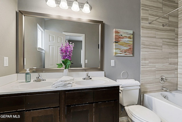 401 Gran Villa Pl, Socorro, TX 79927 - full bathroom with double vanity, toilet, and shower / bathtub combination
