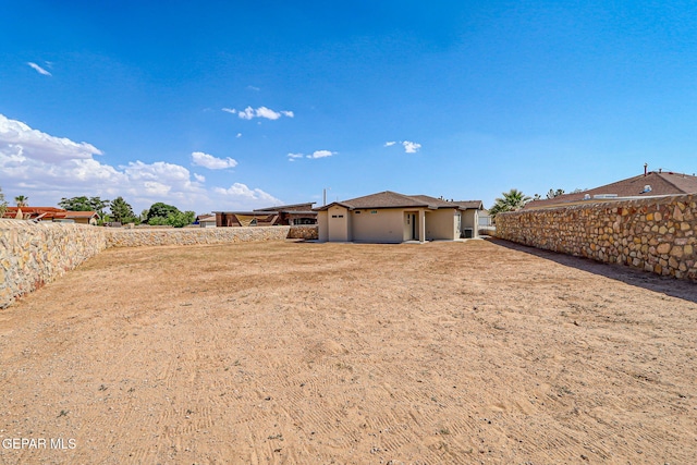 14425 Donny Murray Ln, Horizon City, TX 79928 - view of fenced backyard