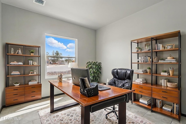 14425 Donny Murray Ln, Horizon City, TX 79928 - office featuring light tile patterned floors