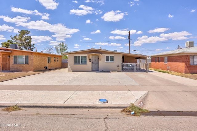 5813 Mainzer Ave, El Paso, TX 79905 - photo 1