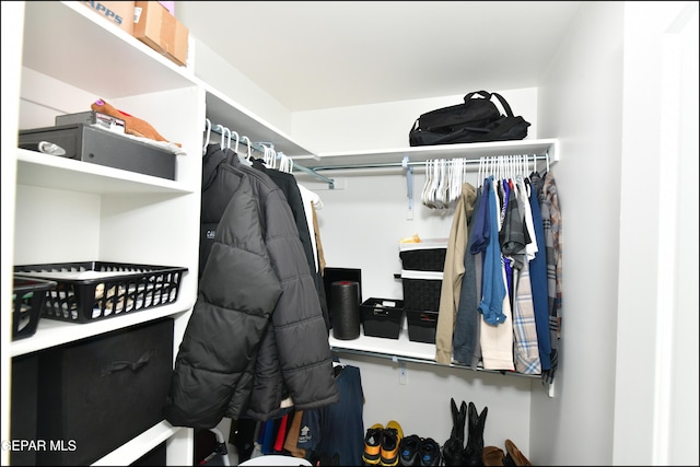 13106 Cleethorpes St, El Paso, TX 79928 - view of spacious closet