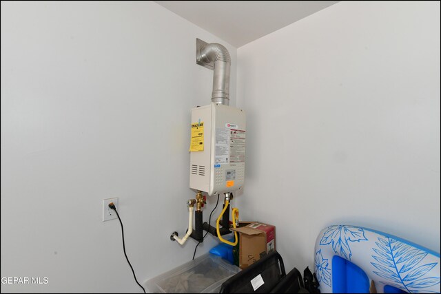 13106 Cleethorpes St, El Paso, TX 79928 - utilities with tankless water heater