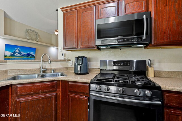 14274 Gil Reyes Dr, El Paso, TX 79938 - photo 18