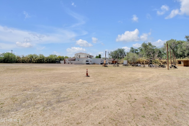305 N Carolina Dr, El Paso, TX 79915 - view of yard