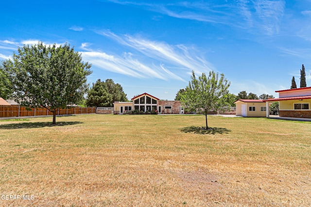 5436 La Estancia Cir, El Paso, TX 79932 - view of yard