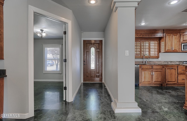 5814 Beaumont Pl, El Paso, TX 79912 - foyer featuring baseboards and recessed lighting
