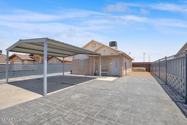 10405 Valle Blanco Dr, Socorro, TX 79927 - view of stable