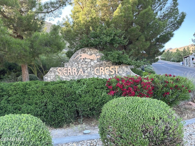 19 Hidden Hills Dr, El Paso, TX 79902