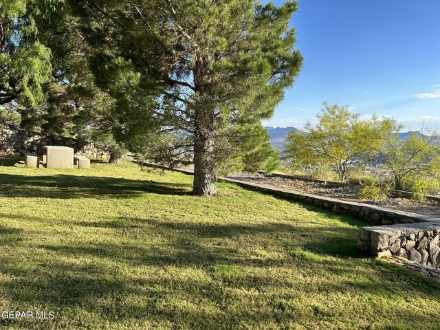 24 Sierra Crest Dr, El Paso, TX 79902