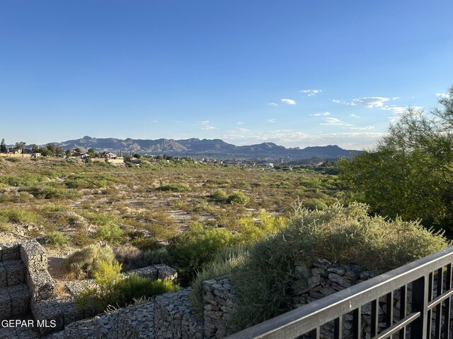 24 Sierra Crest Dr, El Paso, TX 79902