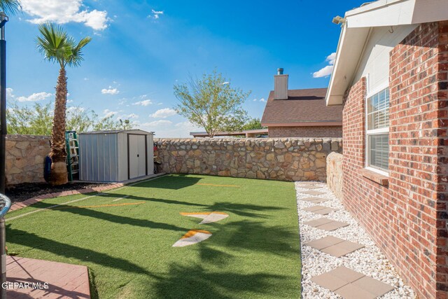 1321 Amber Morgan Dr, El Paso, TX 79936 - view of fenced backyard