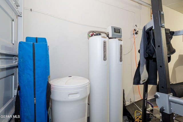 1321 Amber Morgan Dr, El Paso, TX 79936 - view of utility room