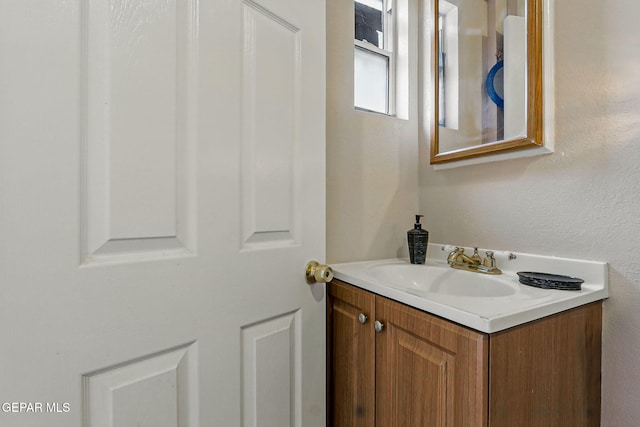 712 N Ochoa St, El Paso, TX 79902 - bathroom featuring vanity