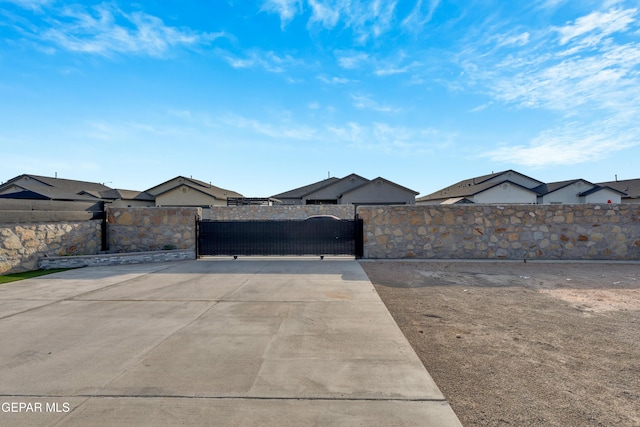 2401 Mike Price Dr, El Paso, TX 79938 - view of yard with a gate