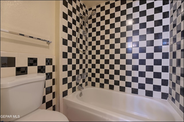 5140 Camino De La Vista Dr, El Paso, TX 79932 - full bathroom with toilet and tile walls
