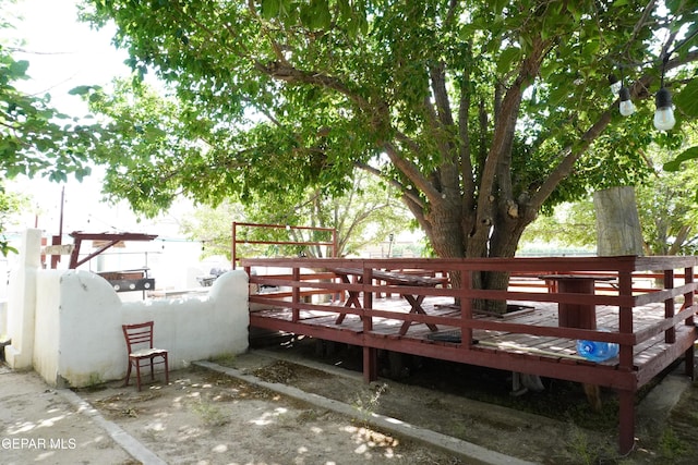 11110 Westside Rd, Anthony, NM 88021 - view of wooden deck