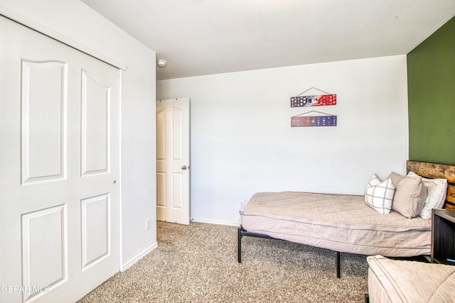 7517 Red Cedar Dr, El Paso, TX 79911 - carpeted bedroom featuring baseboards