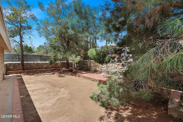 12013 Meadow Gate Dr, El Paso, TX 79936 - view of fenced backyard