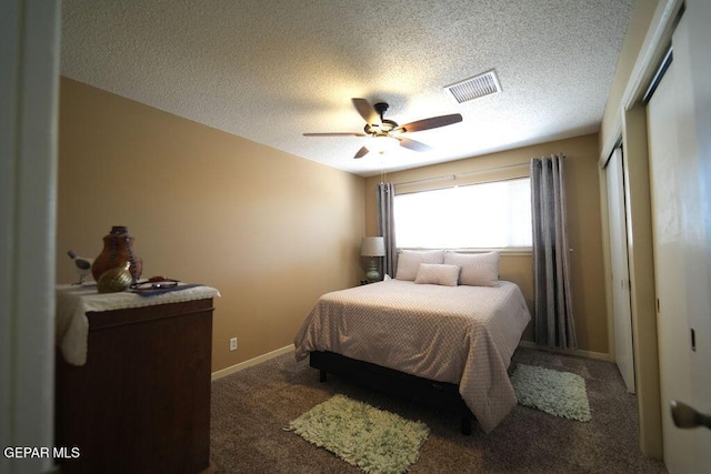 4313 Okeefe Dr, El Paso, TX 79902 - carpeted bedroom featuring a textured ceiling, a closet, and a ceiling fan