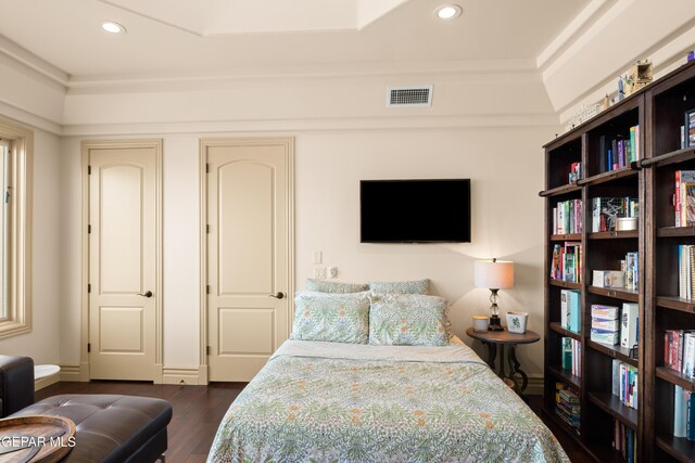 6572 Tuscany Ridge Dr, El Paso, TX 79912 - bedroom with dark wood finished floors and recessed lighting