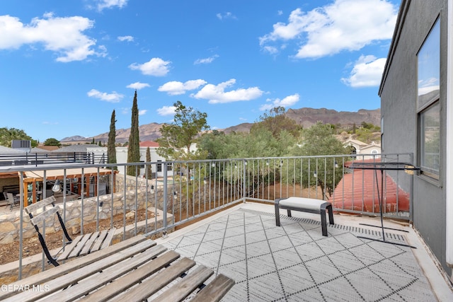 6101 Via Suerte Ave, El Paso, TX 79912 - balcony featuring a mountain view
