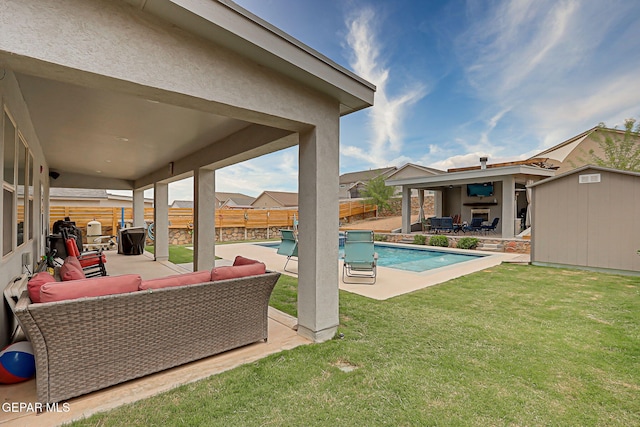 12749 Iron Falls Dr, Horizon City, TX 79928 - view of pool featuring a patio and outdoor lounge area