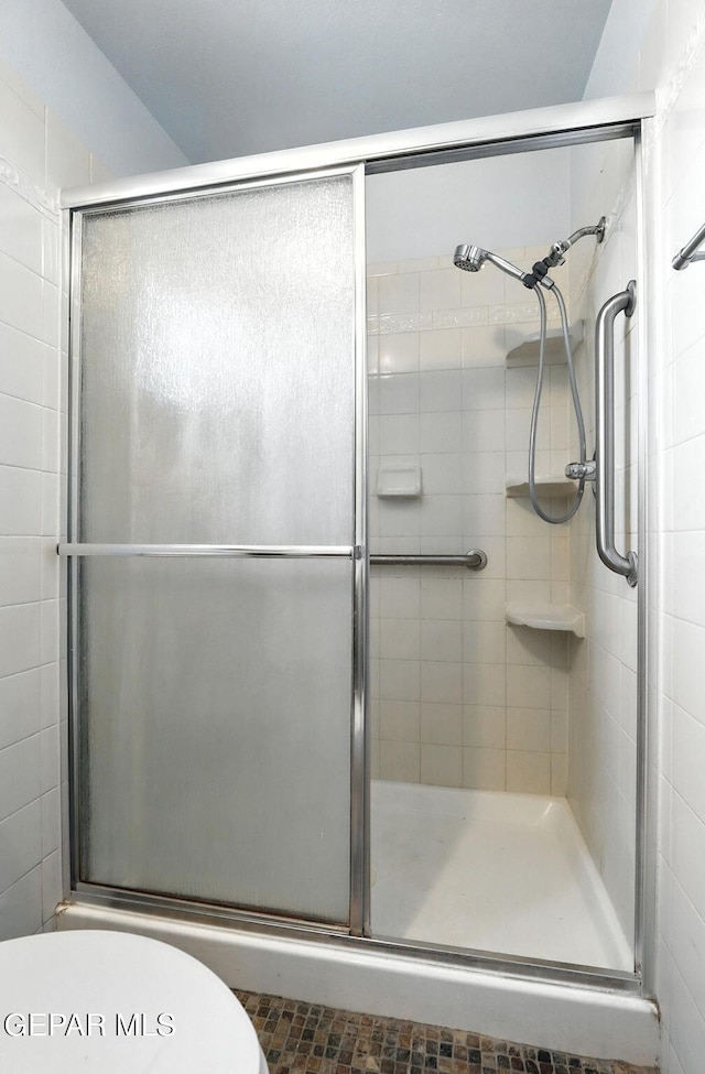 264 Edith Dr, El Paso, TX 79915 - full bath with tiled shower