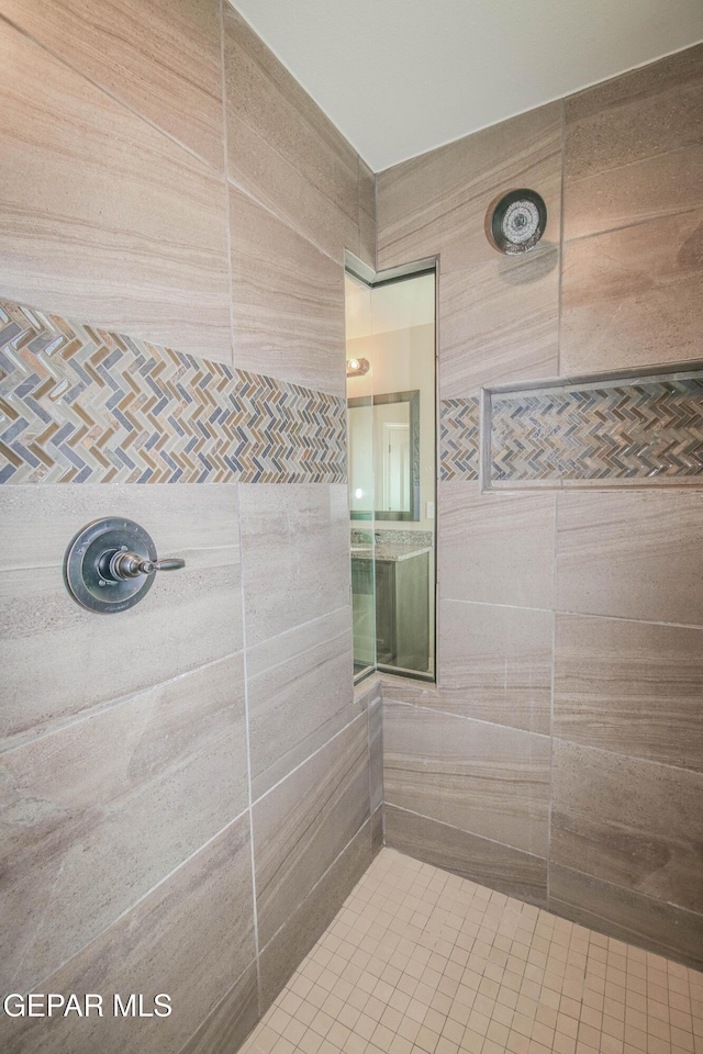 14737 Tierra Escape Ave, El Paso, TX 79938 - bathroom with a tile shower