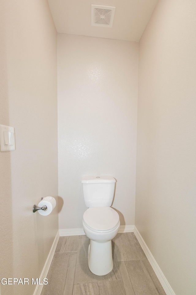14737 Tierra Escape Ave, El Paso, TX 79938 - bathroom featuring toilet and baseboards