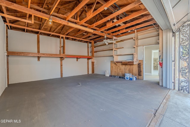 3427 Hamilton Ave, El Paso, TX 79930 - view of garage