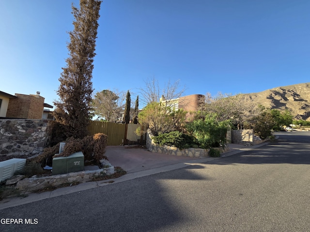 441 Irondale Dr, El Paso, TX 79912 - view of front of home with a mountain view