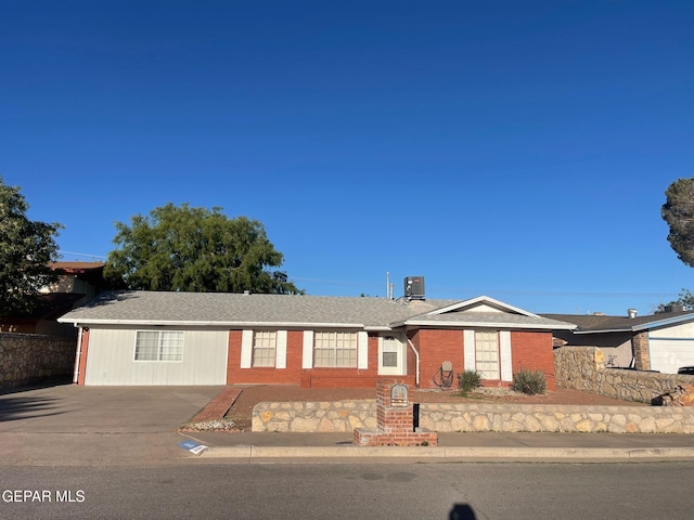 3208 Lampliter Pl, El Paso, TX 79925 - single story home with cooling unit and brick siding