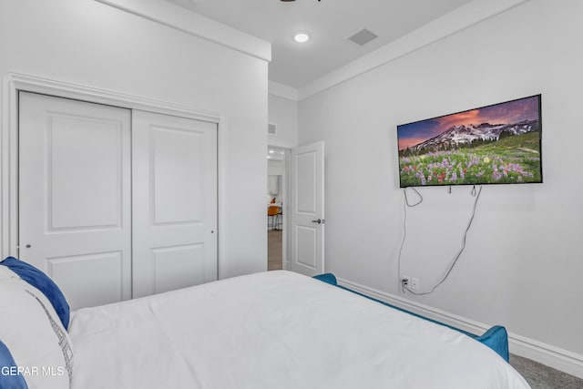13107 Kington Ave, El Paso, TX 79928 - bedroom featuring baseboards, a closet, and recessed lighting