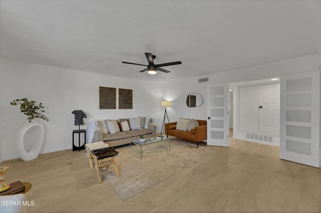 11316 Menlo Ave, El Paso, TX 79936 - living room featuring ceiling fan