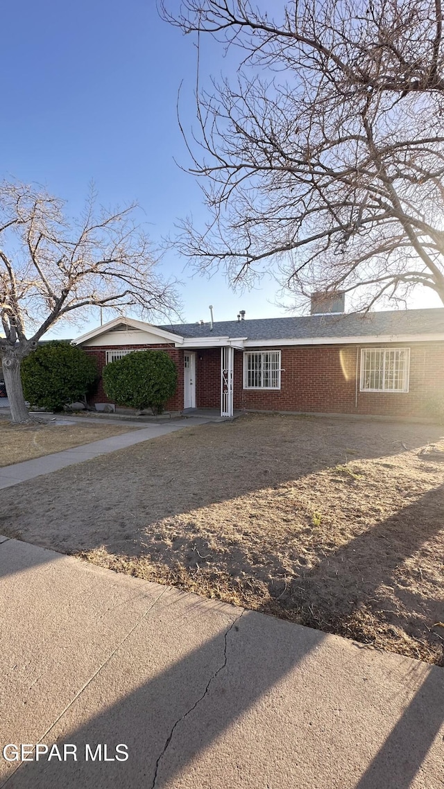 1117 Zuni Pl, El Paso, TX 79925 - ranch-style house featuring brick siding