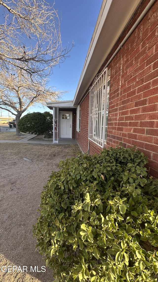 1117 Zuni Pl, El Paso, TX 79925 - view of property exterior with brick siding