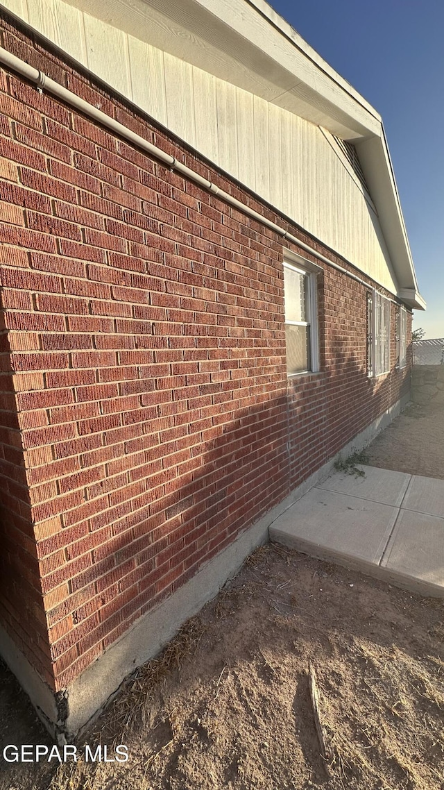 1117 Zuni Pl, El Paso, TX 79925 - view of side of home with brick siding