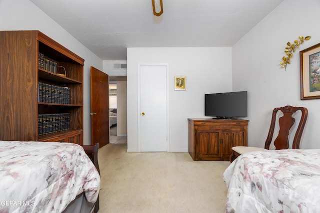 113 N Moon Rd, Socorro, TX 79927 - carpeted bedroom featuring a ceiling fan