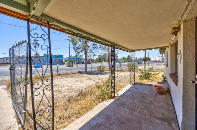 113 N Moon Rd, Socorro, TX 79927 - view of patio