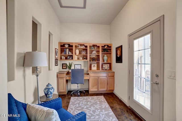 6350 Escondido Dr Unit A24, El Paso, TX 79912 - home office with built in desk