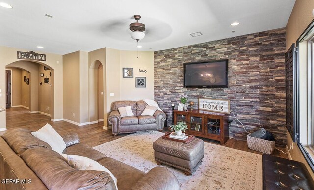 856 Cedar Park Ave, Santa Teresa, NM 88008 - photo 12