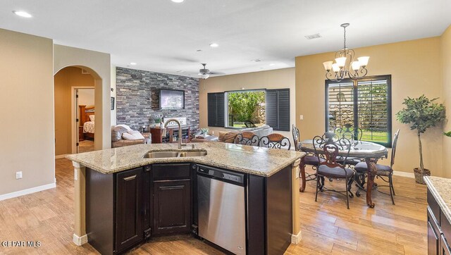 856 Cedar Park Ave, Santa Teresa, NM 88008 - photo 14