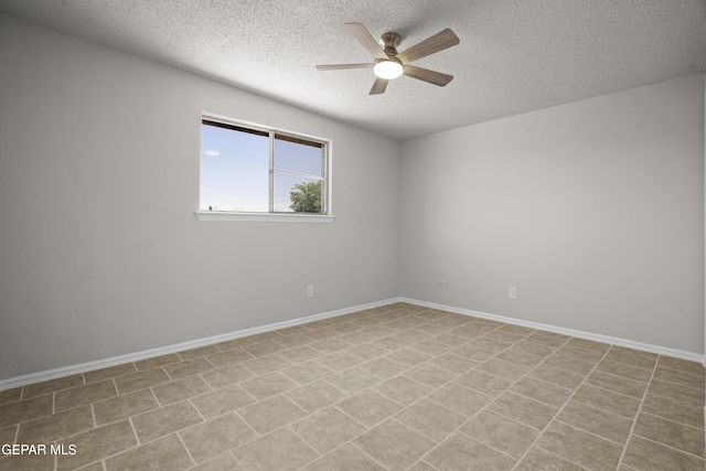 9606 Bahamas St, El Paso, TX 79927 - empty room featuring a textured ceiling and ceiling fan