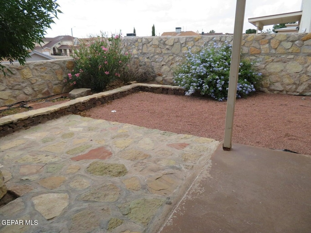 1679 Roger Bombach Dr, El Paso, TX 79936 - view of patio / terrace
