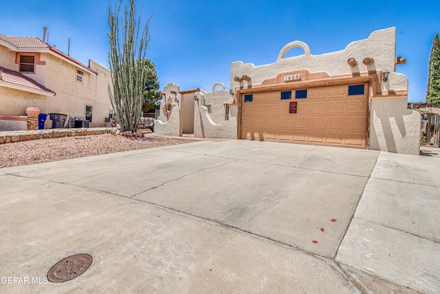 1809 Garden Gate Way, El Paso, TX 79936 - view of side of property featuring stucco siding